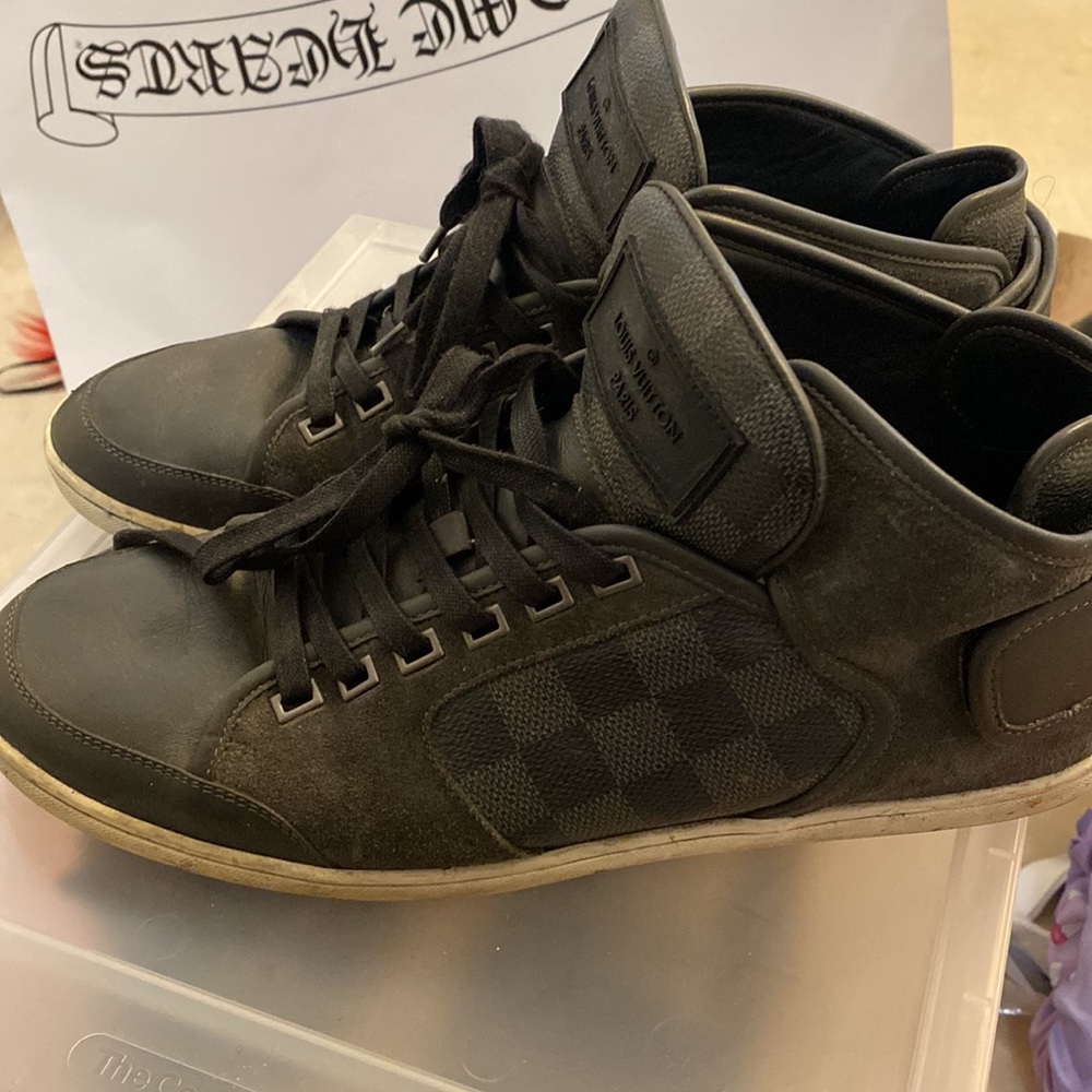 Louis Vuitton Mens Damier Print Sneaker - Picture 4 of 7